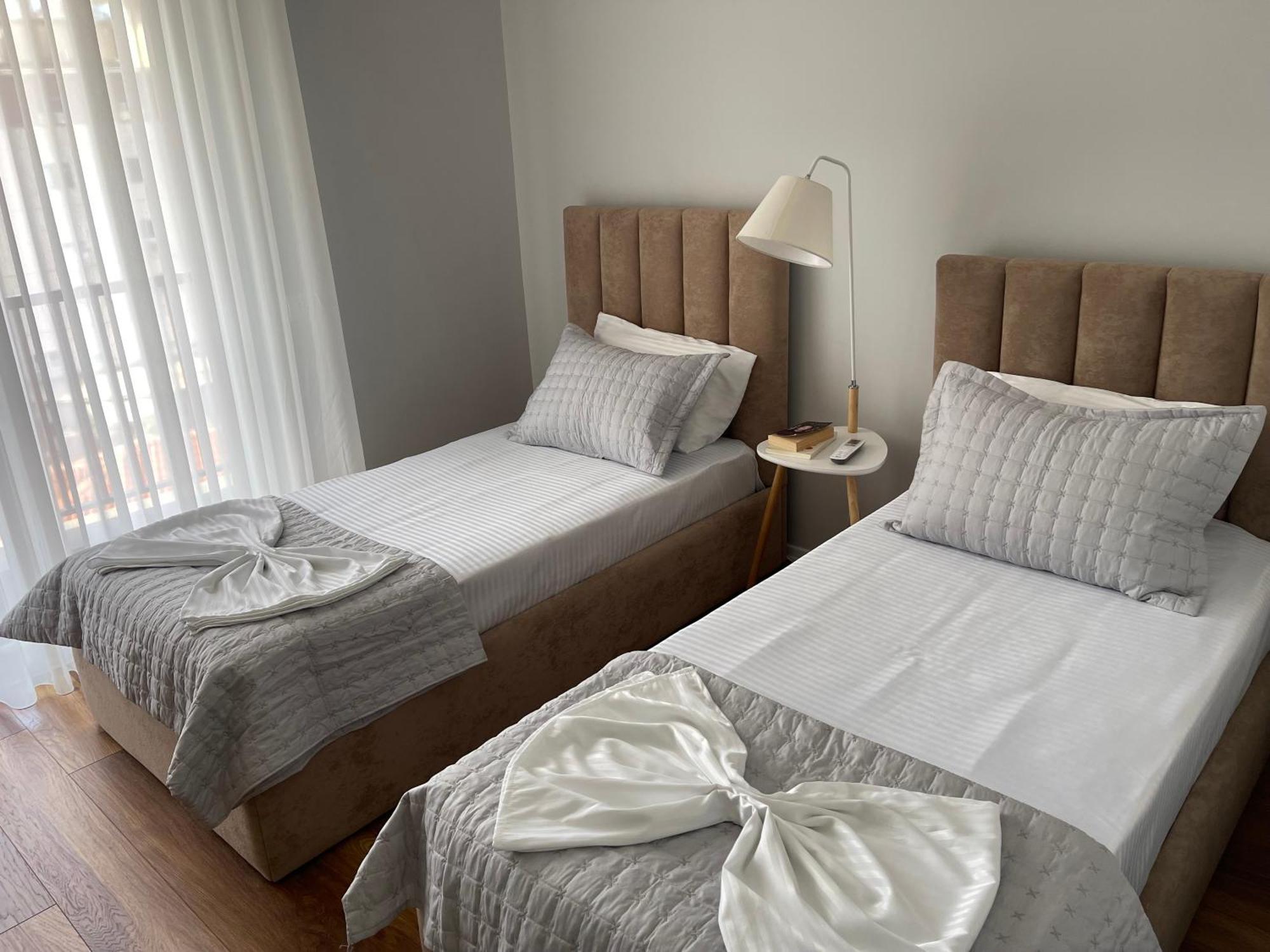 New Bazaar, Grand Apartment Тирана Экстерьер фото